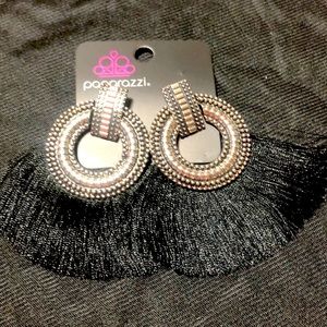 2019 Paparazzi Earrings I am Spartacus